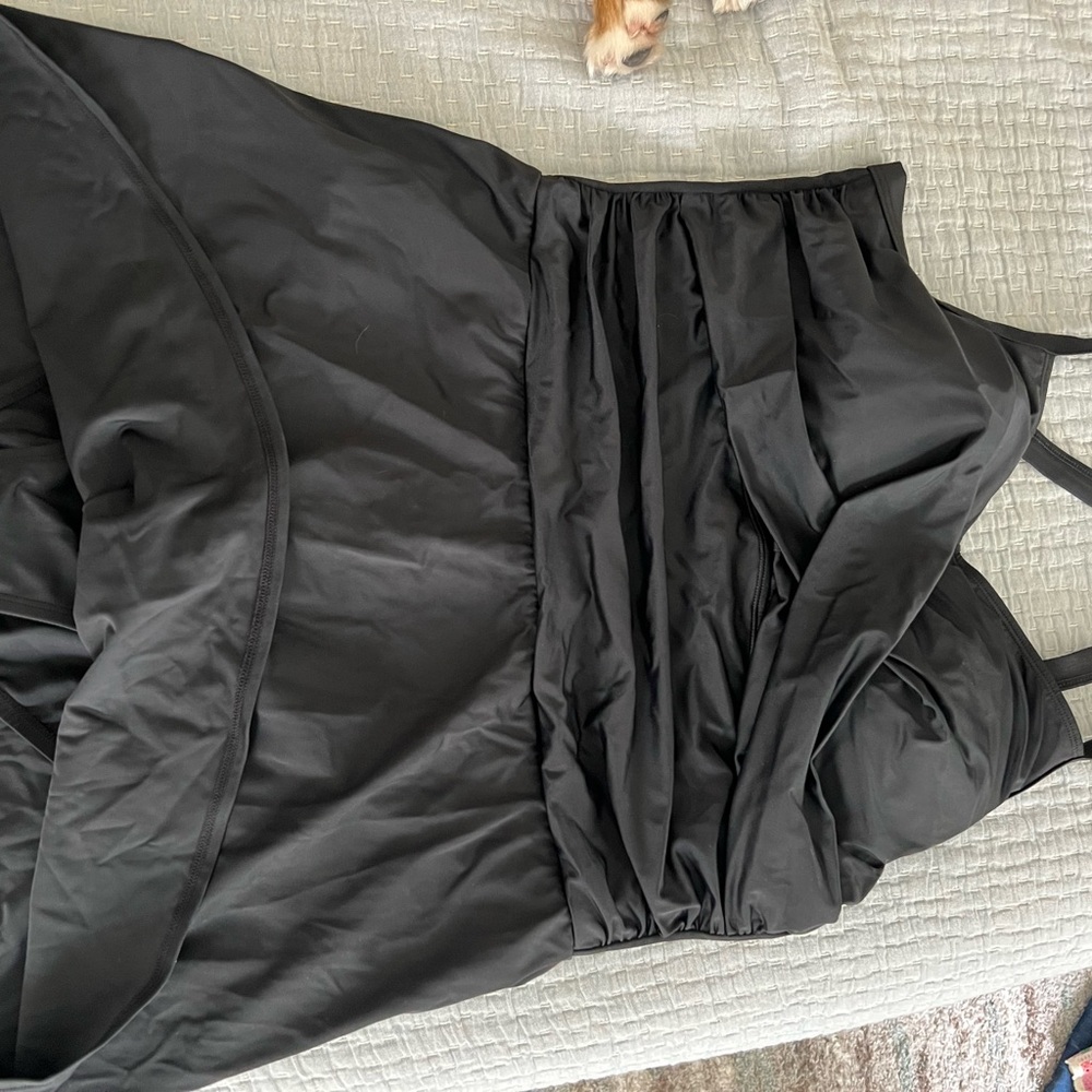 Elegant Black Strapless Dress